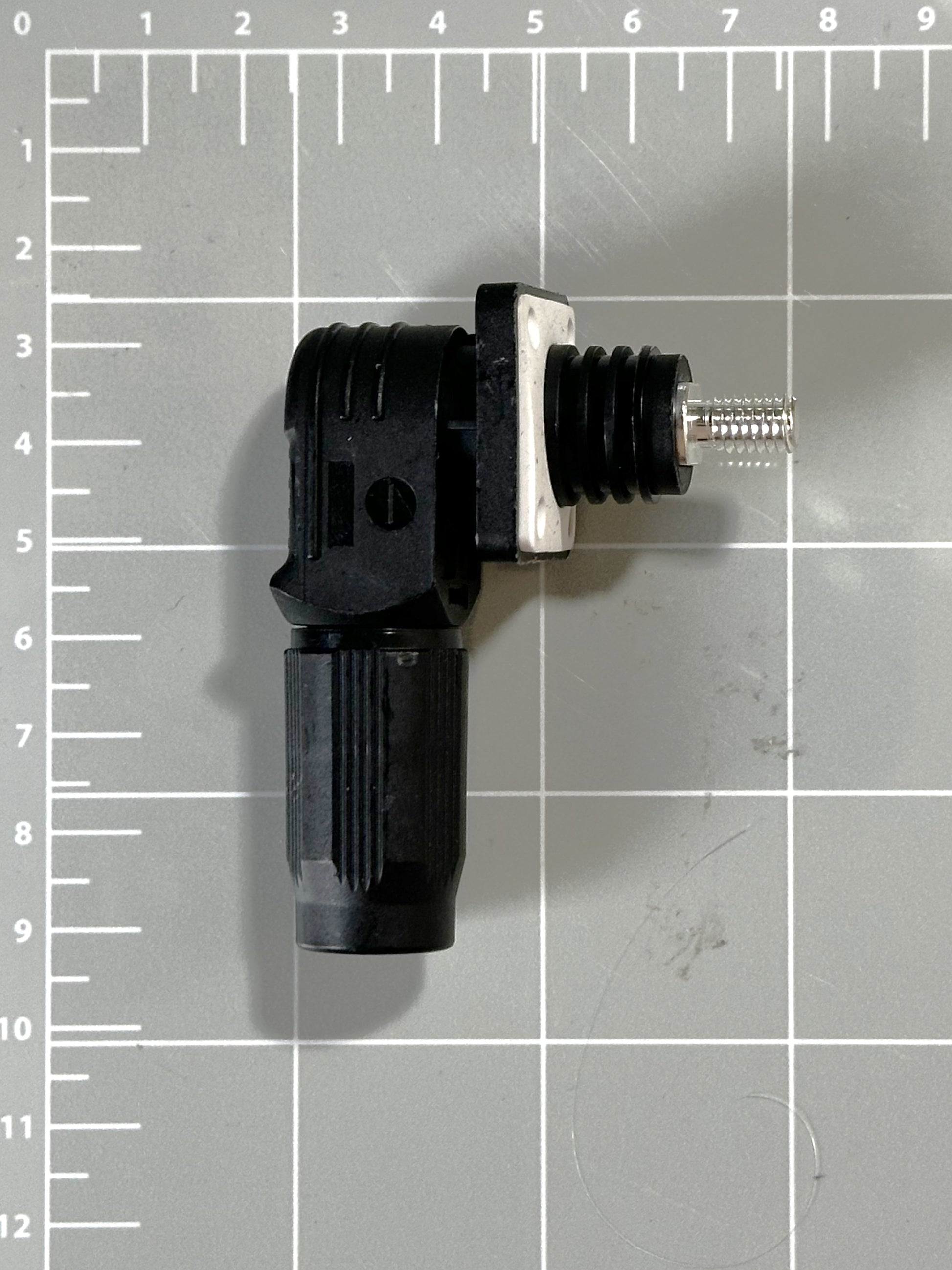 battey-connector-120-black