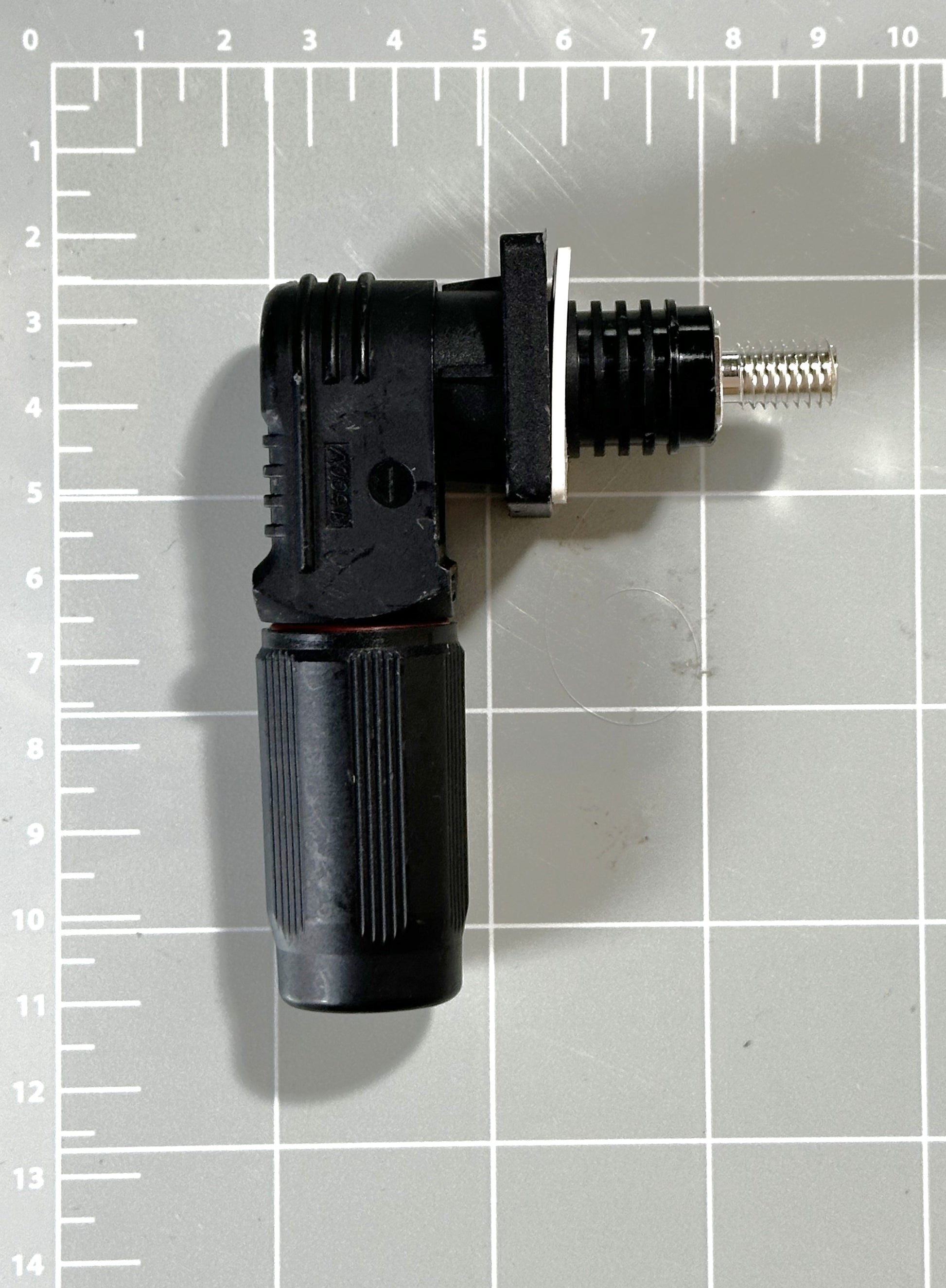 battey-connector-200-black